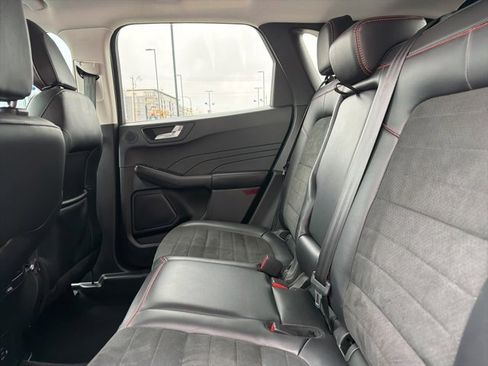 Used 2022 Ford Escape SEL w/ SEL Stealth AWD Package image 18