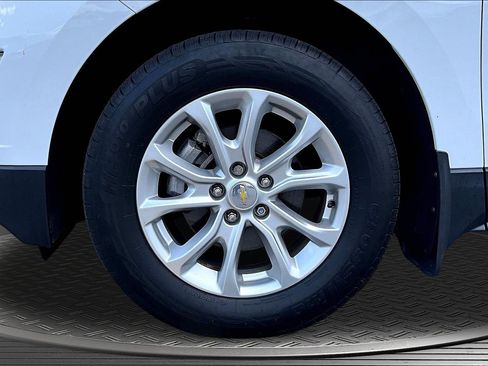 Used 2018 Chevrolet Equinox LT AWD/4WD image 25
