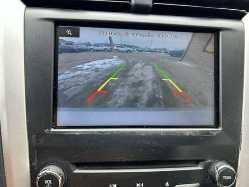 Used 2015 Ford Fusion SE image 23