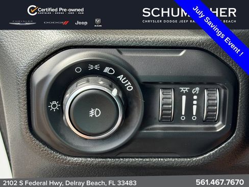 Used 2022 Jeep Wrangler Unlimited Sahara w/ LED Lighting Group AWD/4WD image 28