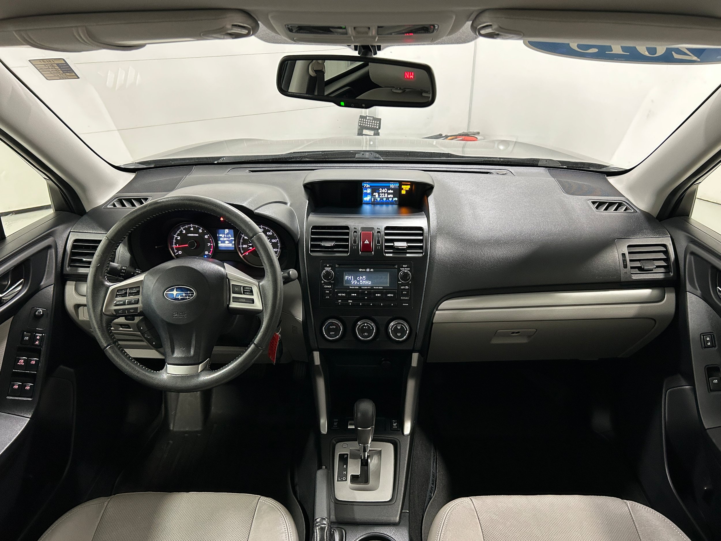 Used 2015 Subaru Forester 2.5i Limited AWD/4WD image 11