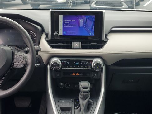 Certified 2025 Toyota RAV4 XLE w/ Convenience Package FWD image 18