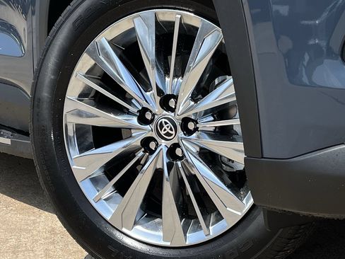 Used 2026 Toyota Grand Highlander AWD image 29