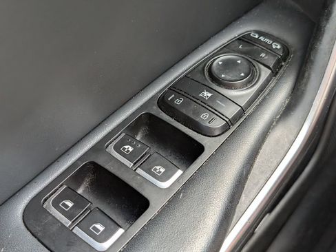 Used 2018 Kia Stinger GT2 AWD/4WD image 10