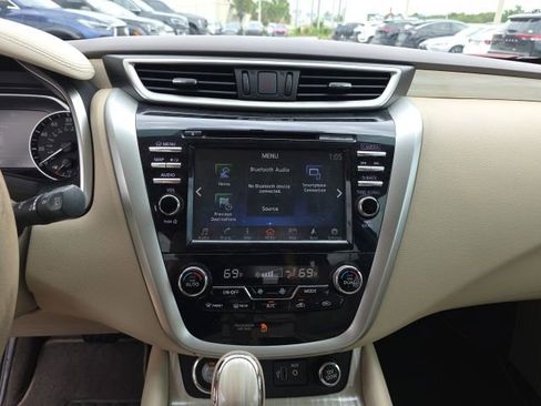 Used 2018 Nissan Murano SL FWD image 17