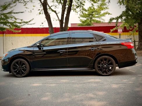 Used 2017 Nissan Sentra SR Turbo w/ SR Midnight Edition FWD image 4