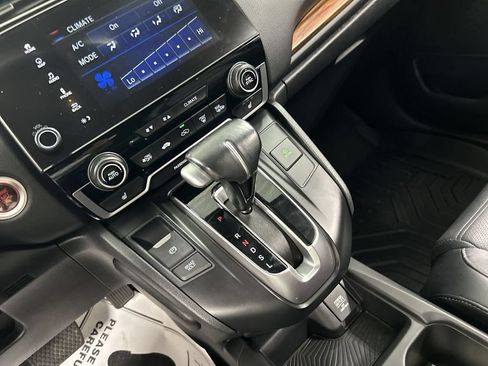 Used 2018 Honda CR-V Touring image 17