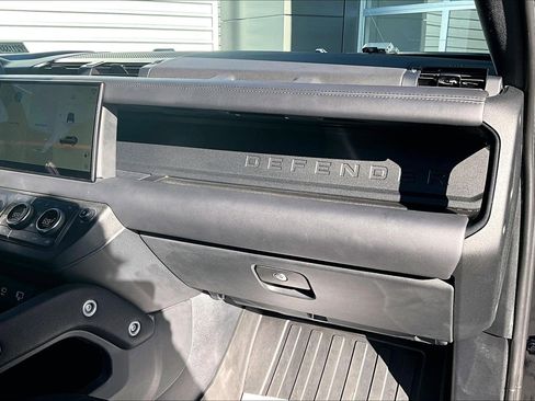 Used 2023 Land Rover Defender 110 Carpathian Edition image 16