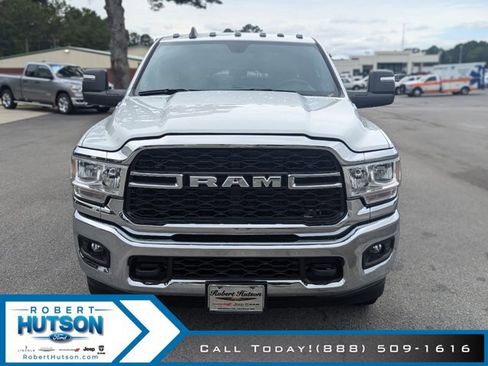 New 2024 RAM 3500 Tradesman w/ Chrome Appearance Group image 3