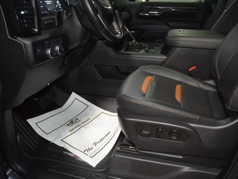 Used 2024 GMC Sierra 2500 AT4 w/ AT4 Premium Plus Package image 39