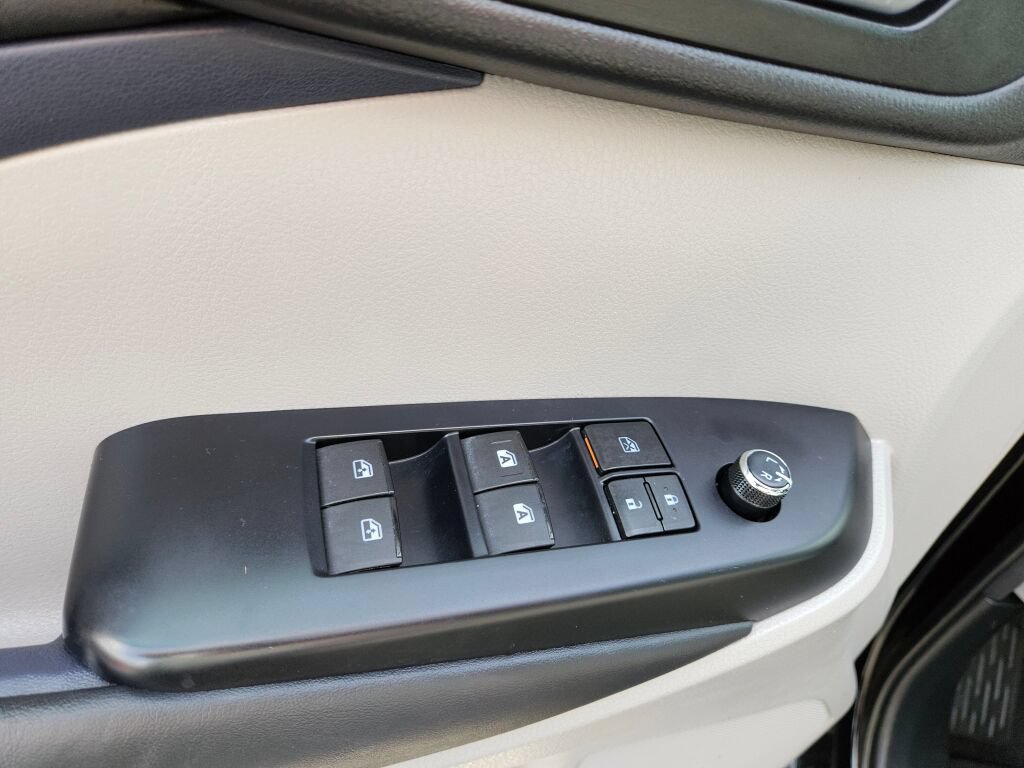 Used 2015 Toyota Highlander XLE AWD/4WD image 20