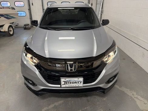 Used 2022 Honda HR-V Sport image 2