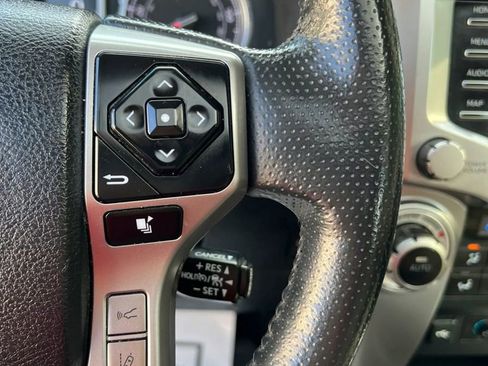 Used 2023 Toyota 4Runner Limited AWD/4WD image 13