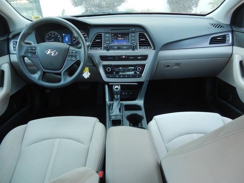Used 2015 Hyundai Sonata Sport FWD image 2