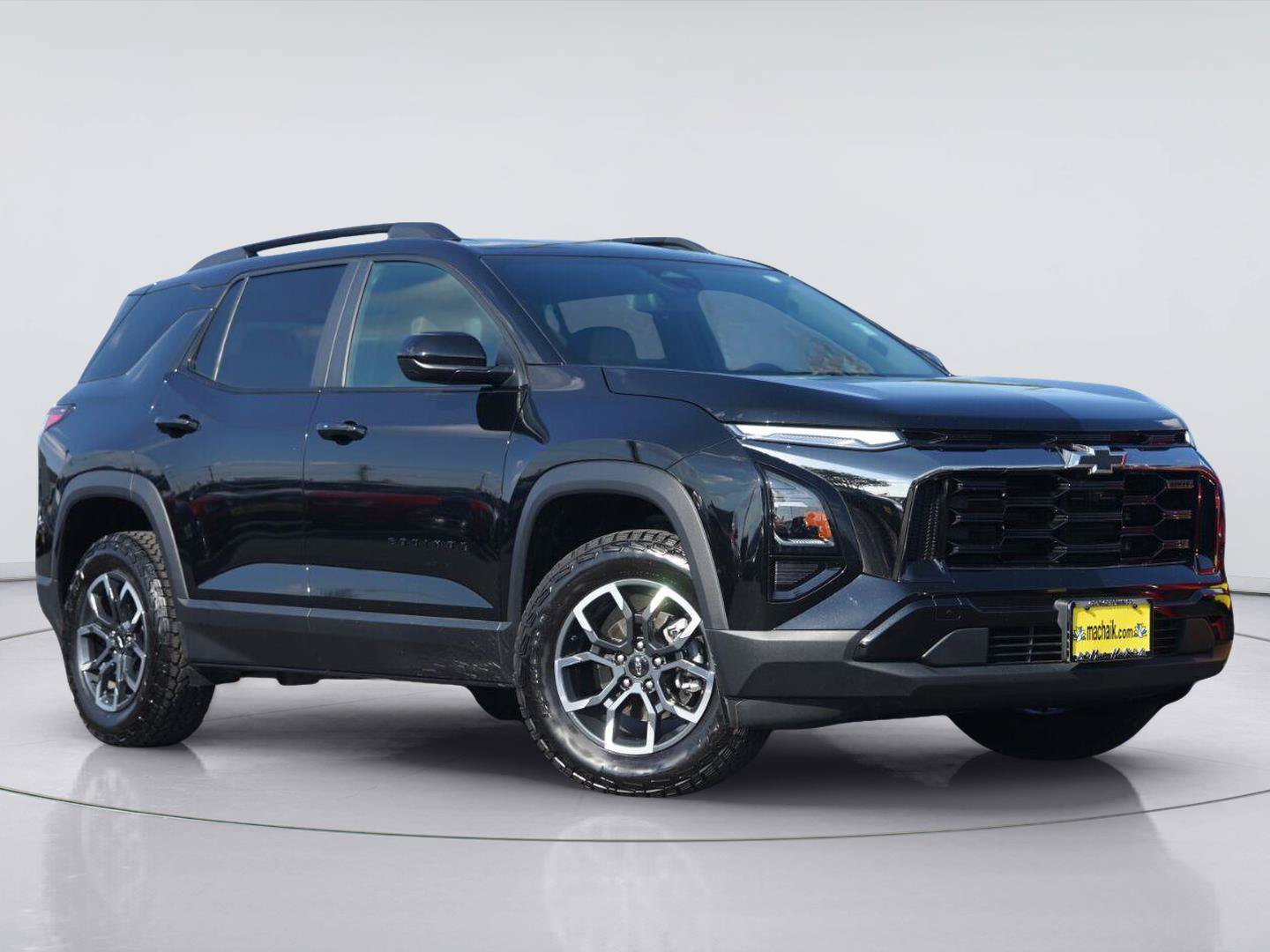Used 2025 Chevrolet Equinox ACTIV FWD image 2