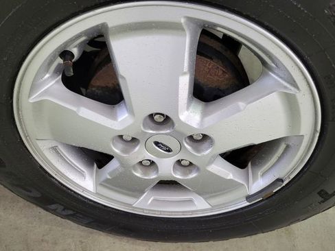 Used 2011 Ford Escape XLT image 19