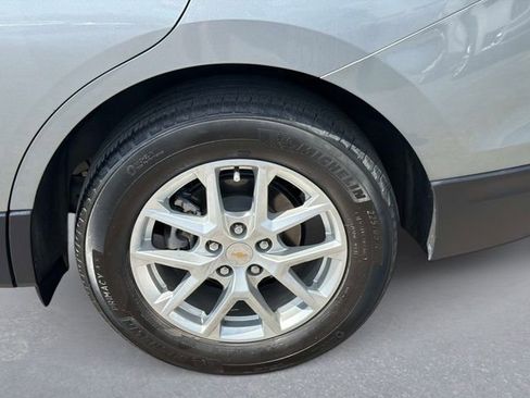 Used 2024 Chevrolet Equinox LS FWD image 10