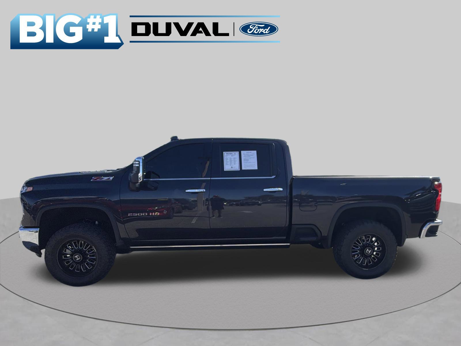 Used 2024 Chevrolet Silverado 2500 LTZ w/ LTZ Convenience Package AWD/4WD image 5