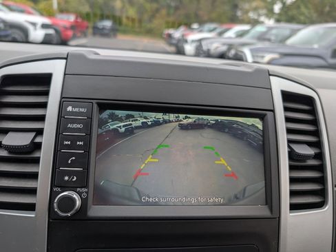 Used 2020 Nissan Frontier SV w/ SV Utility Package image 23