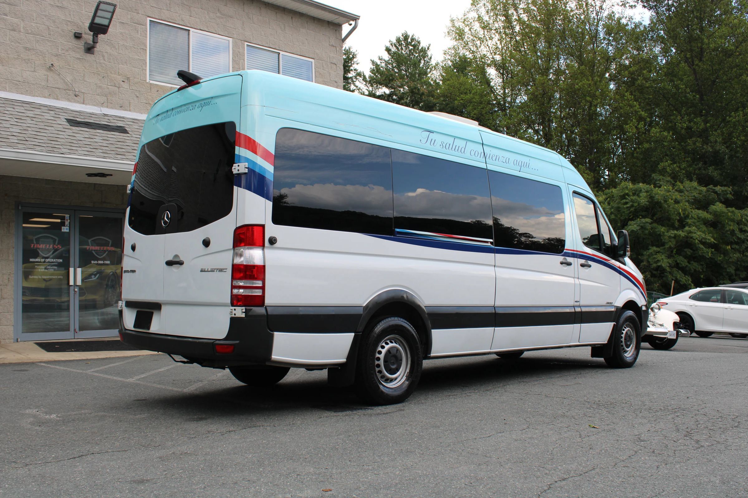 Used 2016 Mercedes-Benz Sprinter 2500 image 6