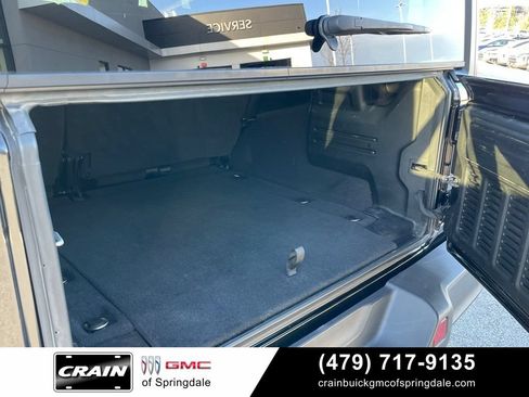 Used 2021 Jeep Wrangler Unlimited Sahara AWD/4WD image 25