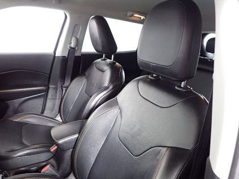 Used 2020 Jeep Compass Limited AWD/4WD image 24
