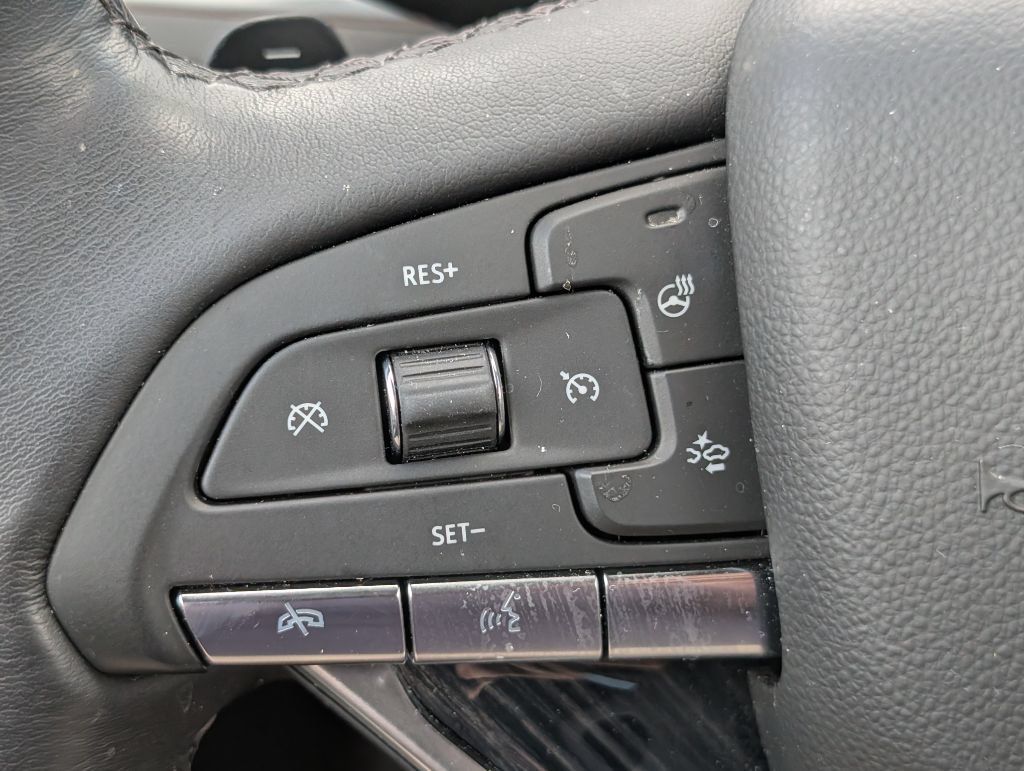 Used 2024 Cadillac XT6 Premium Luxury AWD/4WD image 13