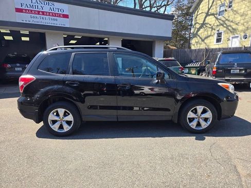Used 2014 Subaru Forester 2.5i Premium w/ All-Weather Package AWD/4WD image 22