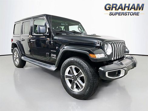 Used 2022 Jeep Wrangler Unlimited Sahara image 1