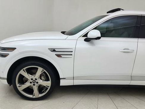 Used 2024 Genesis GV80 2.5T w/ Prestige Package image 9