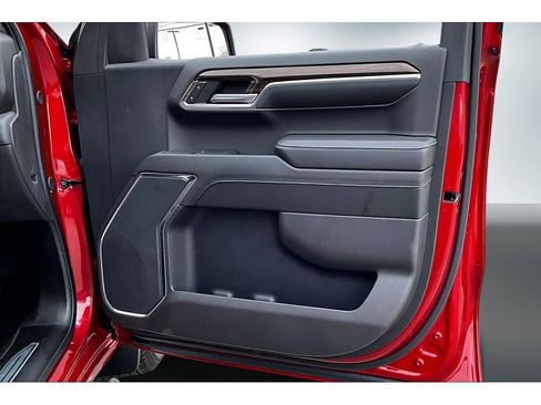 Used 2024 Chevrolet Silverado 1500 LT image 27