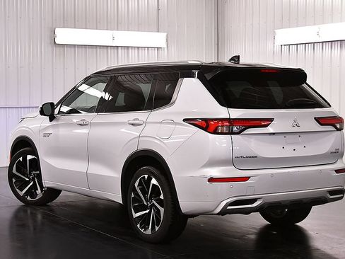 Used 2023 Mitsubishi Outlander SEL AWD/4WD image 5