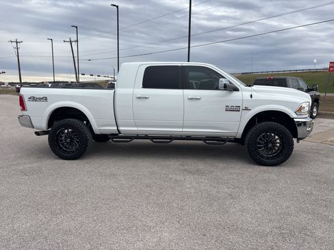 Used 2017 RAM 2500 Laramie image 6