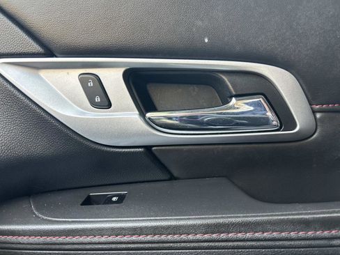 Used 2013 GMC Terrain SLE w/ Chrome and Technology Package image 32