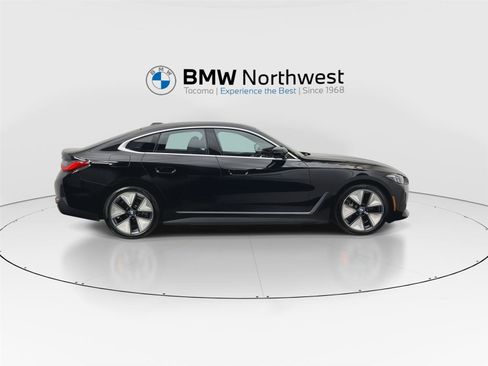 Used 2025 BMW i4 xDrive40i w/ Parking Assistance Package image 4