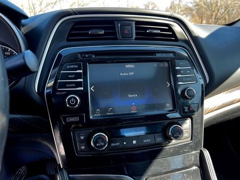 Used 2018 Nissan Maxima Platinum image 36