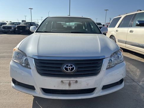 Used 2010 Toyota Avalon XL image 7