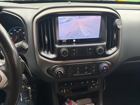 Used 2020 Chevrolet Colorado Z71 image 11