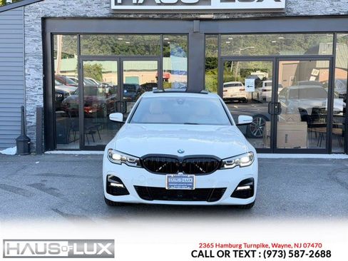 Used 2022 BMW 330i xDrive Sedan w/ M Sport Package AWD/4WD image 6