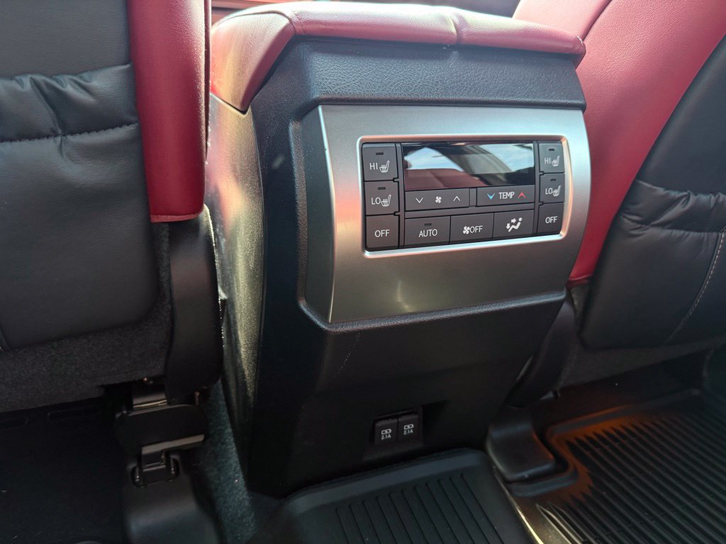 Used 2023 Lexus GX 460 Luxury w/ Sport Design Package AWD/4WD image 27