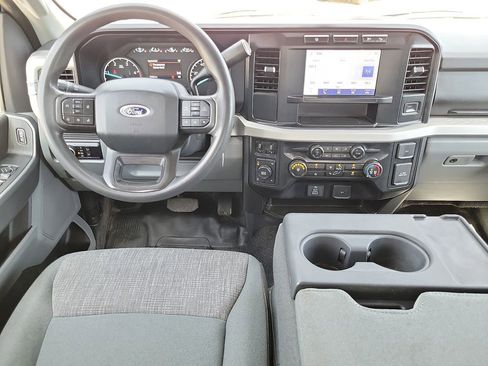 Used 2024 Ford F250 XLT w/ FX4 Off-Road Package AWD/4WD image 17