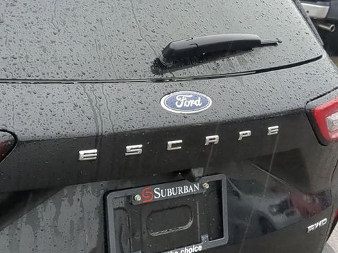 Used 2025 Ford Escape ST-Line image 16