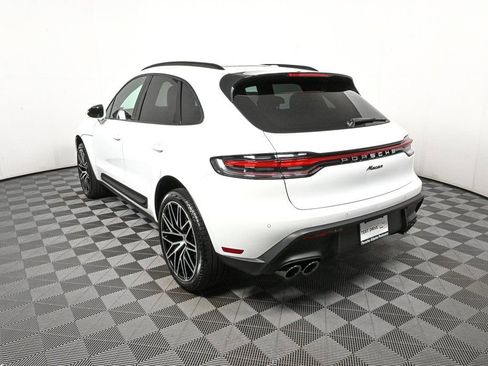 Certified 2026 Porsche Macan AWD/4WD image 3