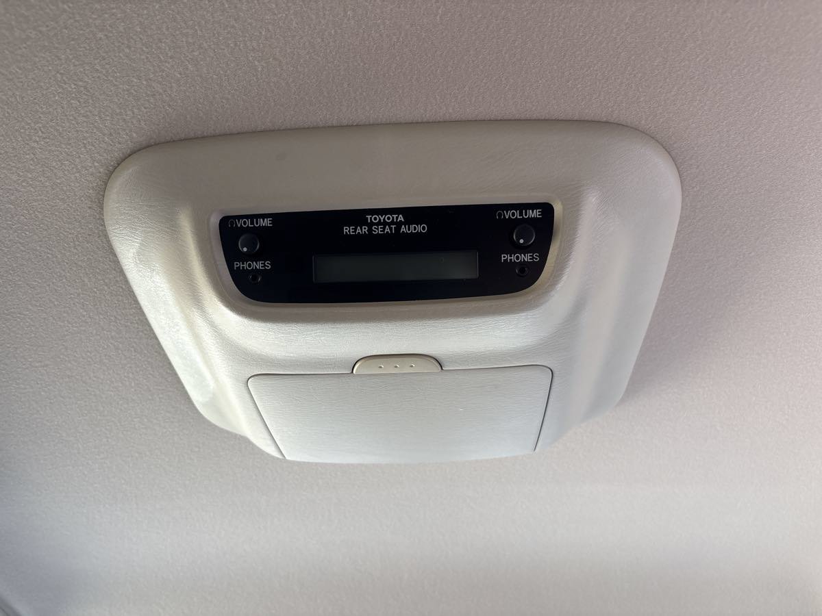 Used 2005 Toyota Sienna LE w/ LE Pkg 1 FWD image 12