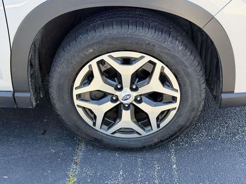 Certified 2024 Subaru Forester Premium AWD/4WD image 9