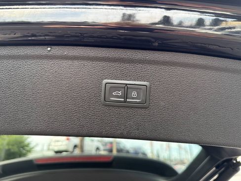Used 2023 Audi Q5 2.0T Premium w/ Convenience Package AWD/4WD image 7