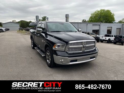 Used 2018 RAM 1500 Laramie RWD image 3