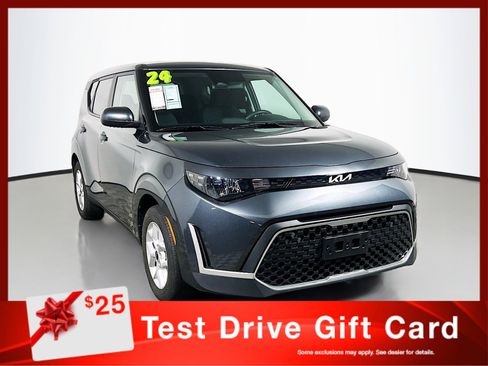 Used 2024 Kia Soul LX w/ Option Group 015 FWD image 1
