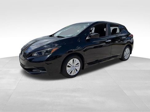 Used 2023 Nissan Leaf S FWD image 3