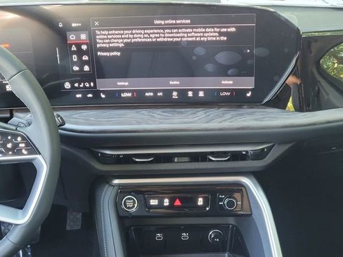 Used 2025 Audi Q5 2.0T Premium Plus w/ Premium Plus image 11